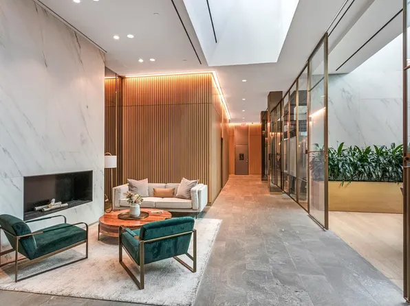 500 West 45th Street image 7 of 17