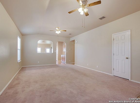 3rd image of 6926 Shelbyville Ct