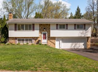 2600 E 121st St, Burnsville, MN 55337