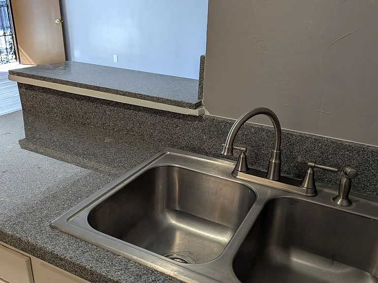 1827 W Sallie Ln #5 — Photo 9