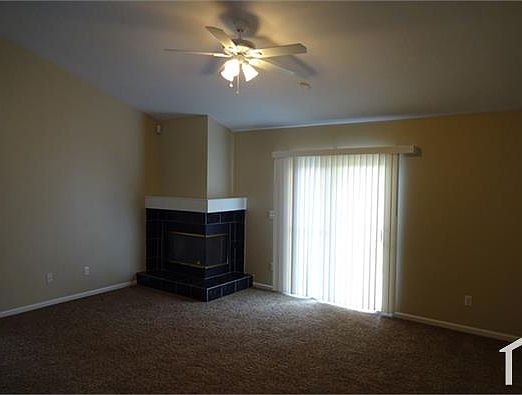 1st image of 3206 Chantilly Ct #1