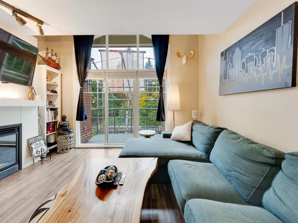 3250 Saint Johns St #403, Pt Moody, BC V3H 0B1