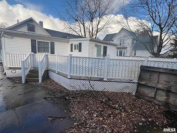 3rd image of 274 W 2nd St