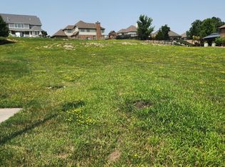 8884 Hillside Dr, Saint John, IN 46373