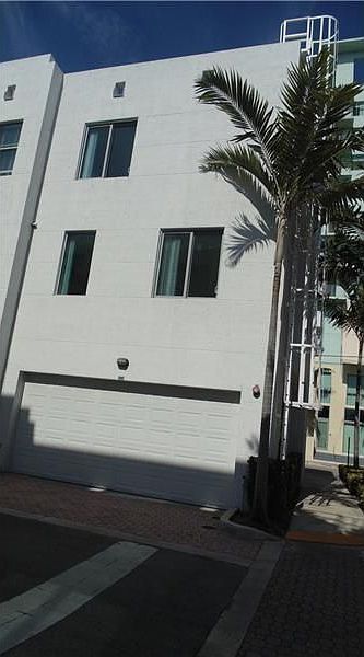 1st image of 2130 Van Buren St Ofc 207