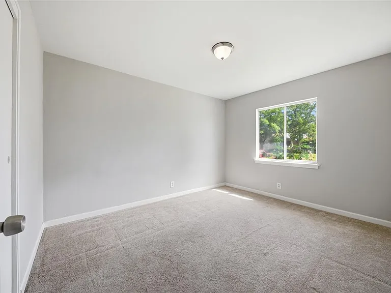 2612 Ribier Way — Photo 15