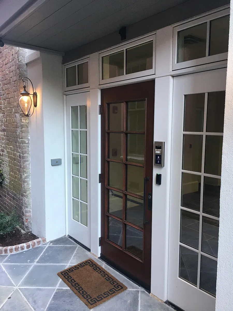 Building Entry - 28 Broad St #304