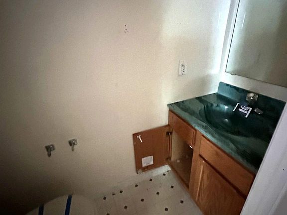 4th image of 17003 Stucin Dr