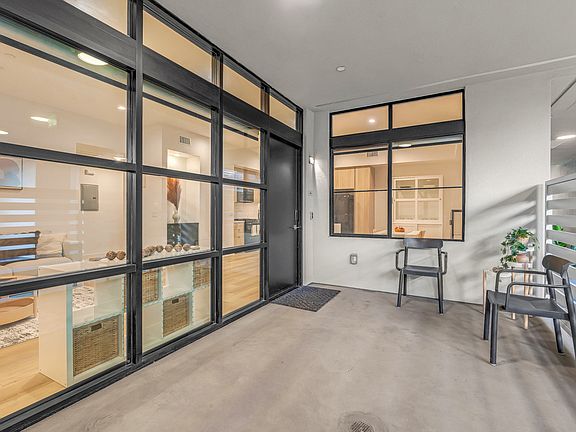 3rd image of 178 S Euclid Ave #310