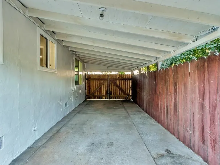 1621 Dreher St — Photo 13