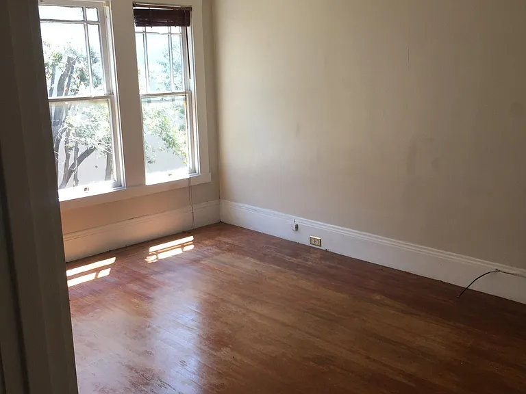 2535 Regent St #6 — Photo 6