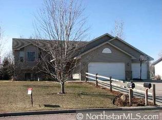 406 17th St W, Glencoe, MN 55336