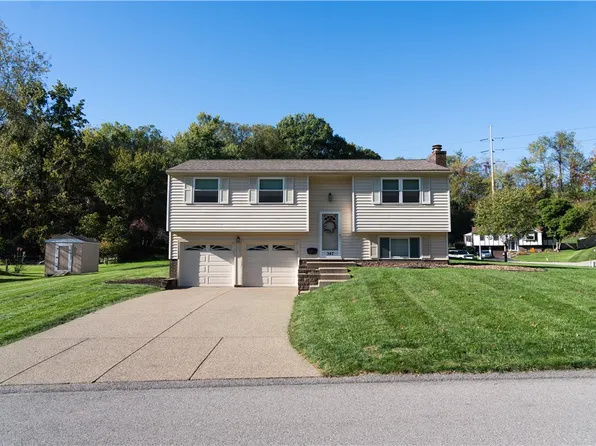 347 Fruitwood Dr, Bethel Park, PA 15102