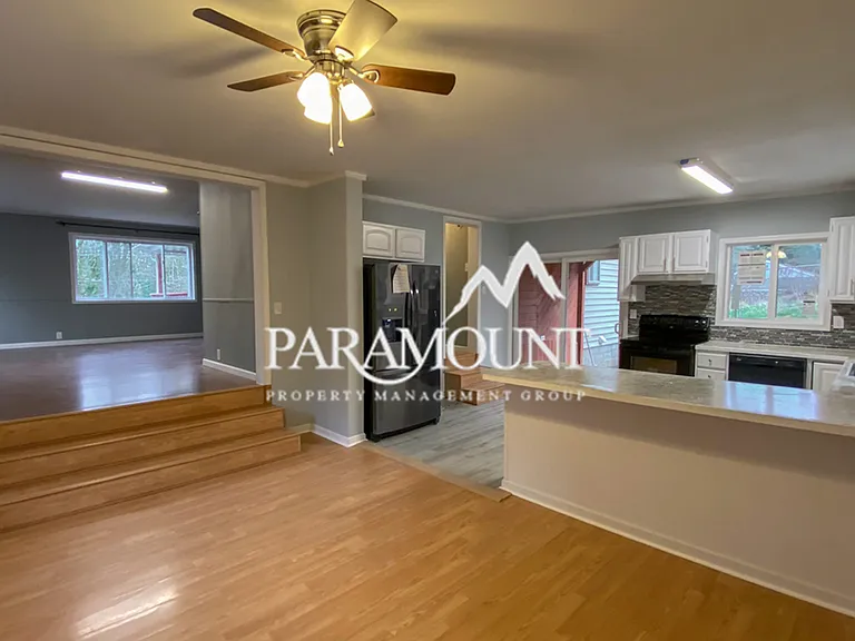 4441 Perry Ave NE — Photo 7