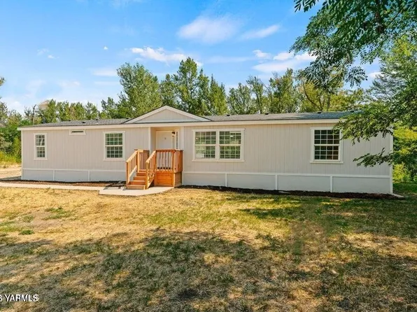 3351 S Naches Rd, Naches, WA 98937