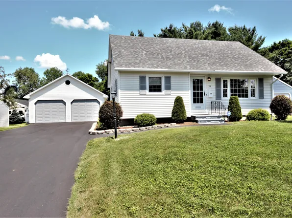 34 Robinhood Drive, Brewer, ME 04412