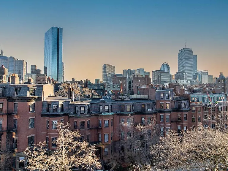 220 Beacon St #604 — Photo 4