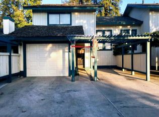 1103 S Pinkham St, Visalia, CA 93292