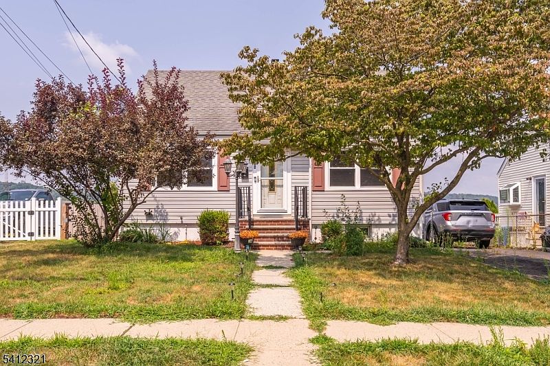 1st image of 26 Edward Ct