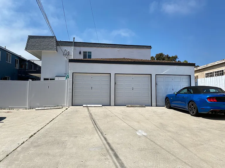 861 Emerald St — Photo 12