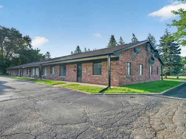 151 E McHattie St, South Lyon, MI