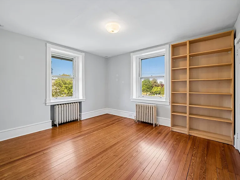 416 E Athens Ave — Photo 20