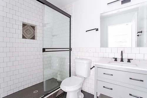 Floor plan 1158 1/4 W 37th St
