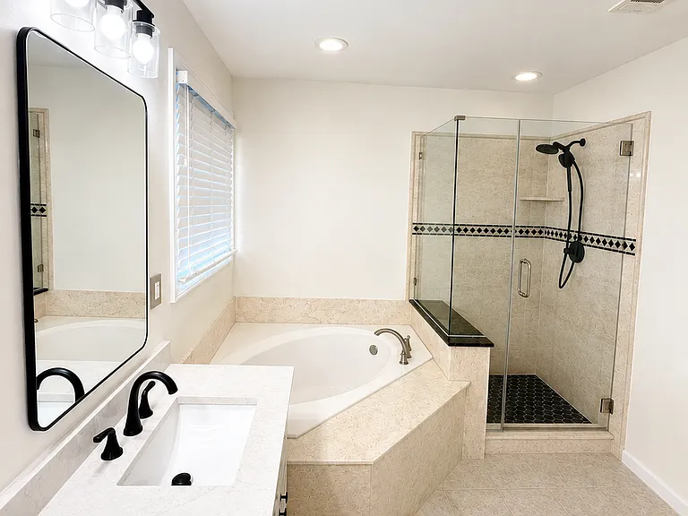 3575 Evonvale Overlook — Photo 14