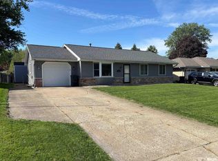 5732 W Colt Dr, Peoria, IL 61607