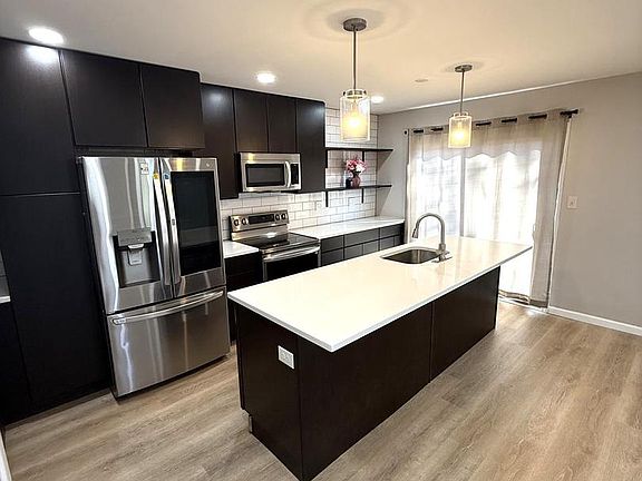 5th image of 10289 Ridgeline Dr