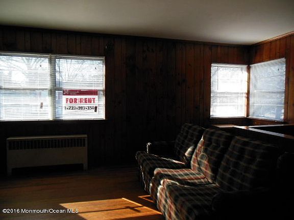 2nd image of 306 Richmond Ave