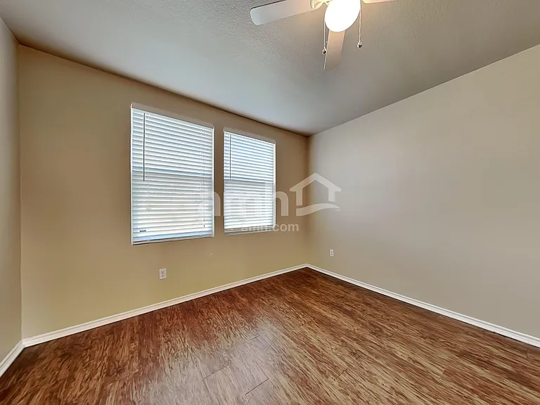 2806 Lake Terrace Dr — Photo 13