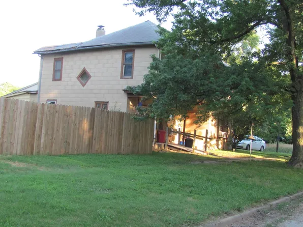 122 S Billings St, Marion, KS 66861