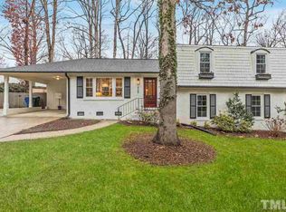 905 Thoreau Dr, Raleigh, NC 27609