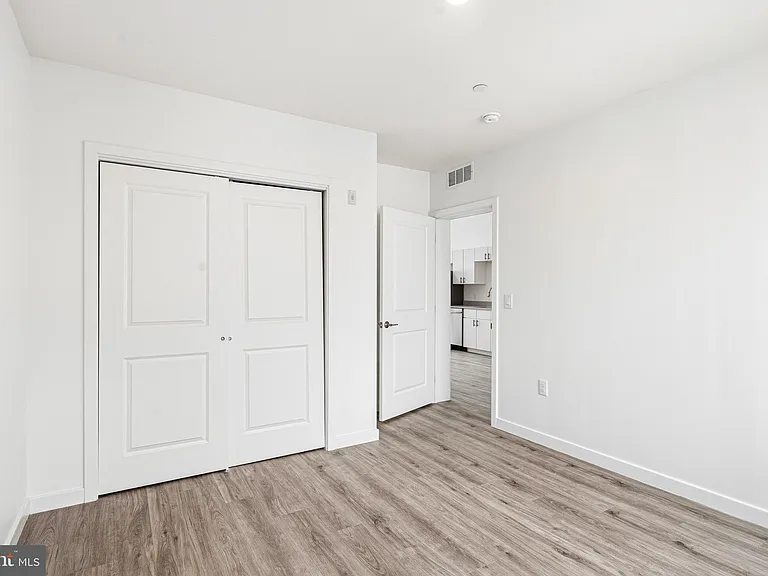 915 N Broad St #17-604 — Photo 5
