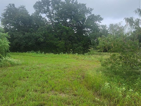 3rd image of 7600 Race Track Rd
