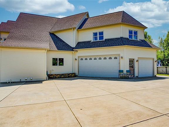 4th image of 11431 Renee Ct