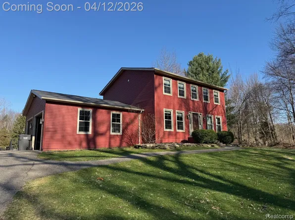 2991 Clark Rd, Lapeer, MI 48446