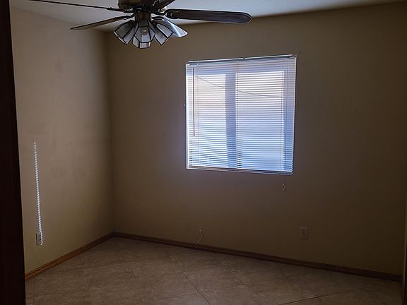 1st bedroom with sliding door closet
