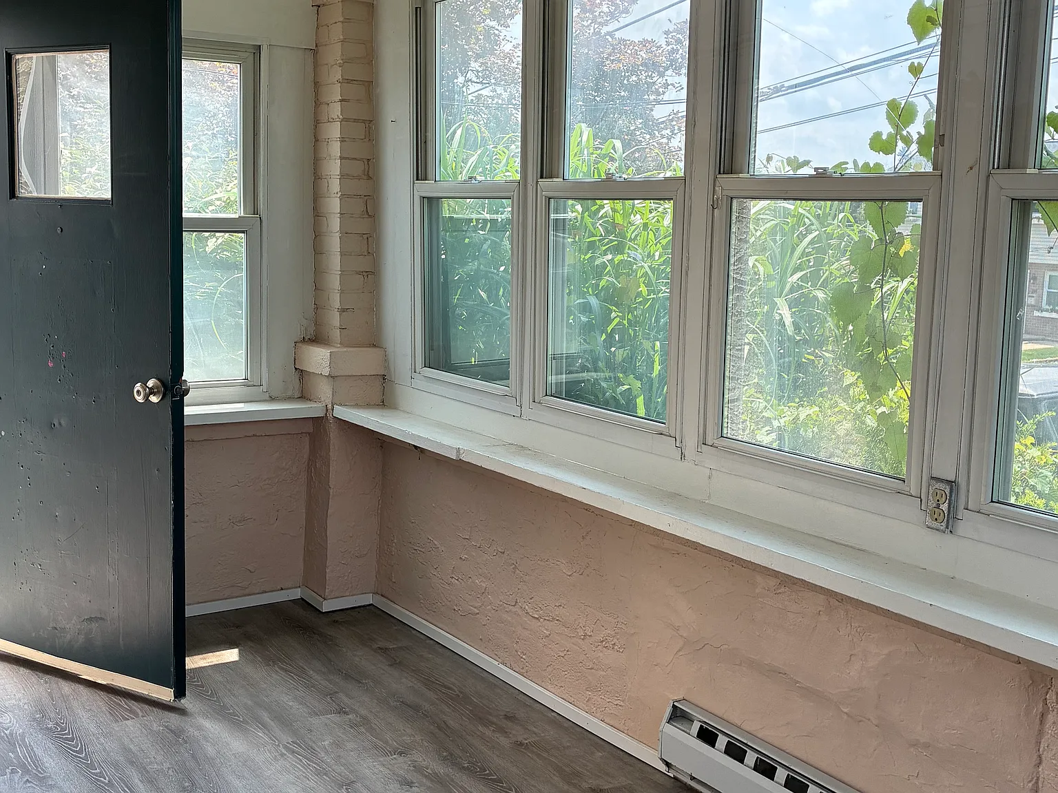 2 bed, 1100 sqft, $2,150 — Photo 2