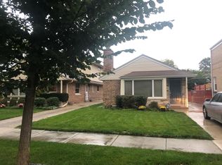 1315 Elliott St, Park Ridge, IL 60068