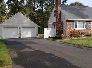 3 Sparkle St, Enfield, CT 06082