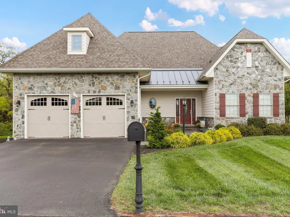 12 River Rd, Gettysburg, PA 17325