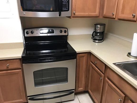 3rd image of 5 Barker Ave Floor 2