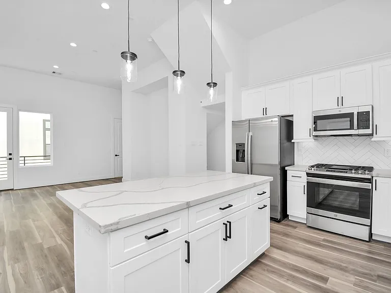 1507 Robin St #B — Photo 11