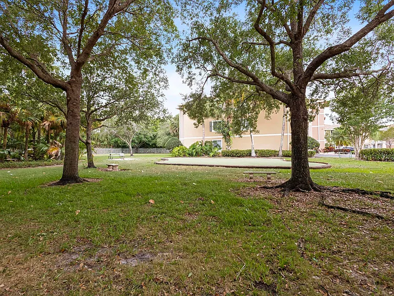6450 Emerald Dunes Dr #103 — Photo 36