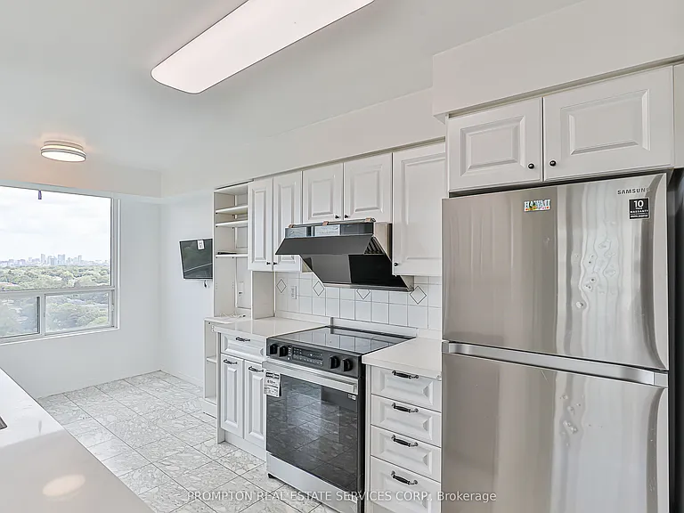 238 Doris Ave #2009 — Photo 12