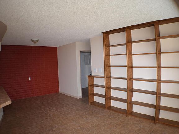 4th image of 38278 S Loma Serena Dr