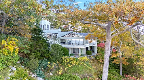23 Ocean St Photo 1