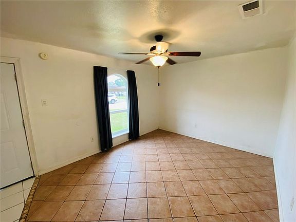 3rd image of 1720 Eunice Dr